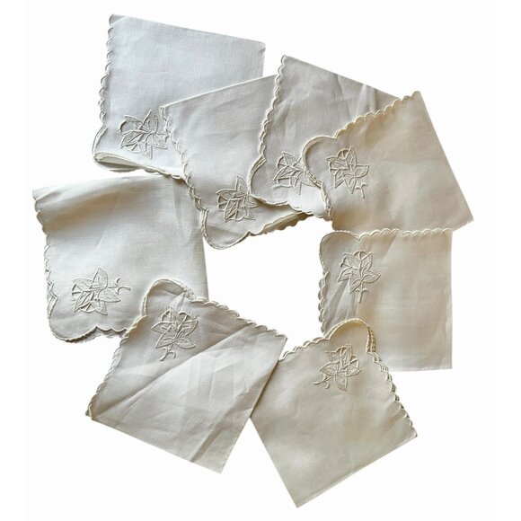 Madeira Tablecloth Beige Scalloped Edges & 8 Lighter Napkins 82x67 Linen Cutwork - Picture 4 of 16